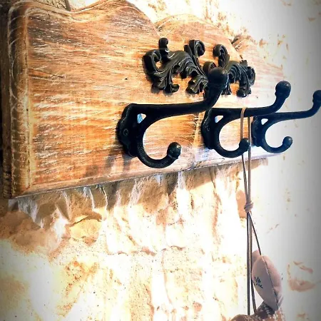 Trullo Del Vescovo *